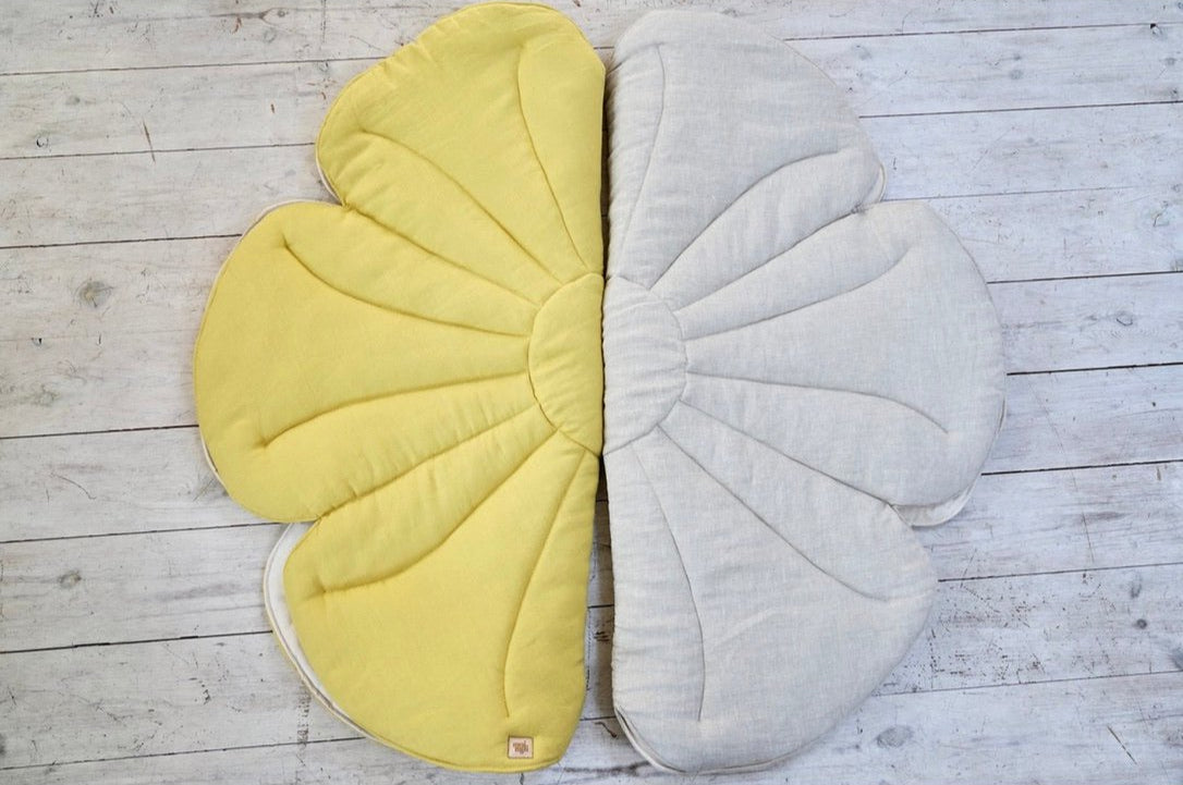 Blumen-Spielmatte „Sandlilie" – Samt & Baumwolle