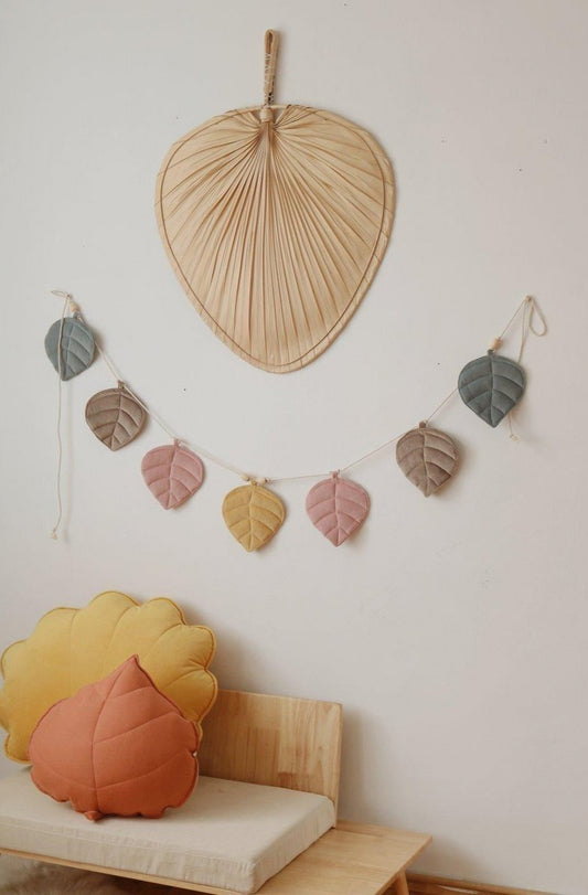 Samt-Girlande „Leaf Pastel Dreams“ – 7 Blätter in zarten Naturtönen