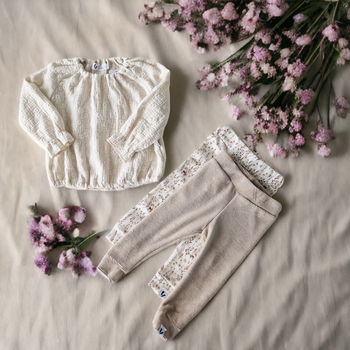 Musselin-Bluse mit Blumenstruktur
