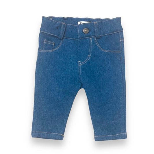 Babyjeans „Classic Blue“ aus weichem, dehnbarem Stoff mit Denim-Look – von Feathers®, handgefertigt in den Niederlanden