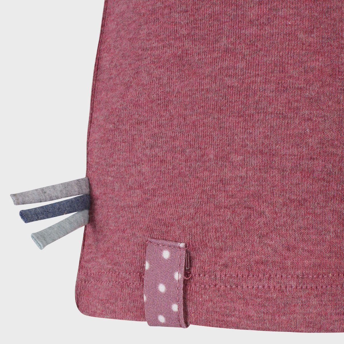 Kinder T-Shirt aus Bio-Baumwolle – Bordeaux, gerippt & weich