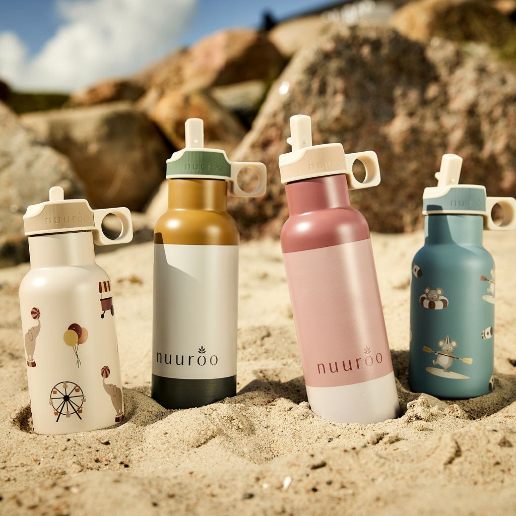 Meleyna Kids Isolierflasche „Conrad“ in Rosé mit Griffen