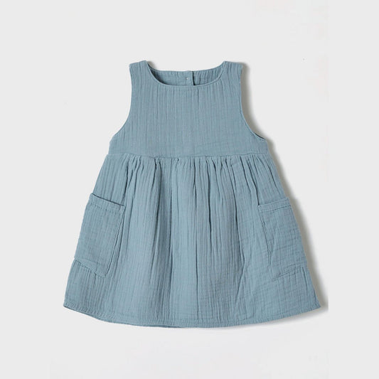 Ärmelloses Musselin-Kleid mit Taschen in Aqua – OrganicEra