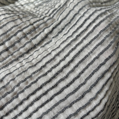 Bio-Musselin-Shirt in Grau mit Streifen – atmungsaktiv & weich