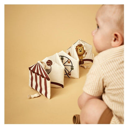 Weiches Babybuch mit Zirkusmotiv – nachhaltig & handlich